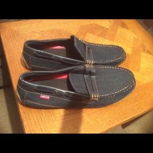 Men’s size 12 Levi’s denim loafers